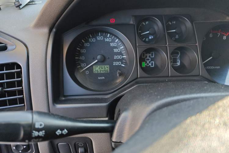 Used Mitsubishi Pajero 2008 V73 3.0L MT GL Odometer Close Up