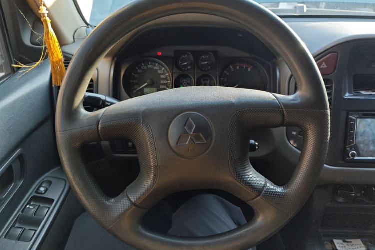 Used Mitsubishi Pajero 2008 V73 3.0L MT GL Steering Wheel