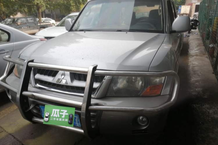 Used Mitsubishi Pajero 2008 V73 3.0L MT GLX Front
