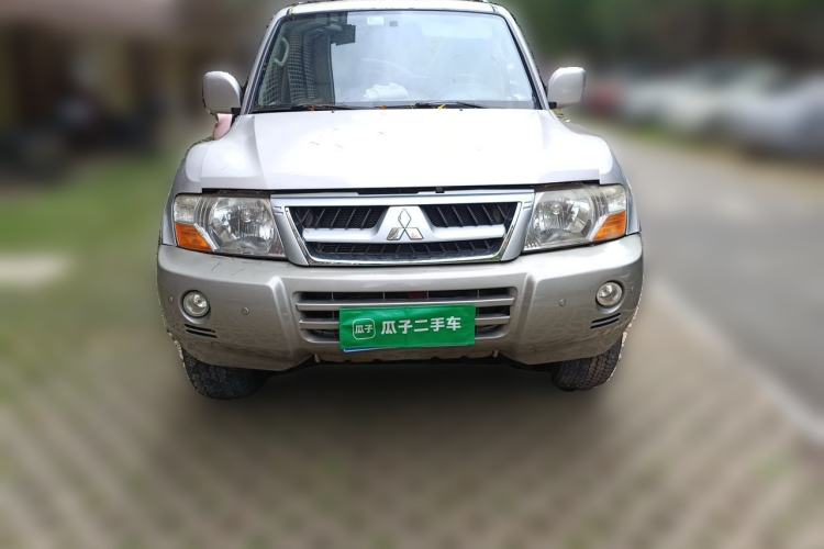 Used Mitsubishi Pajero 2008 V73 3.0L AT GLX Front