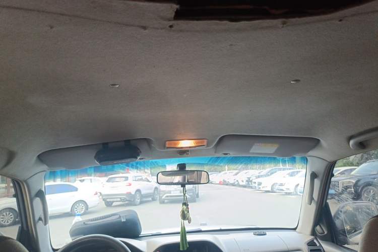 Used Mitsubishi Pajero 2008 V73 3.0L MT GLX Headliner