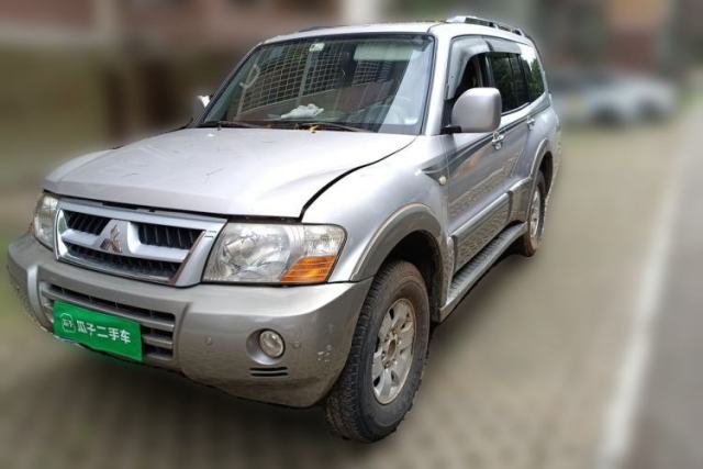 Used Mitsubishi Pajero 2008 V73 3.0L AT GLX