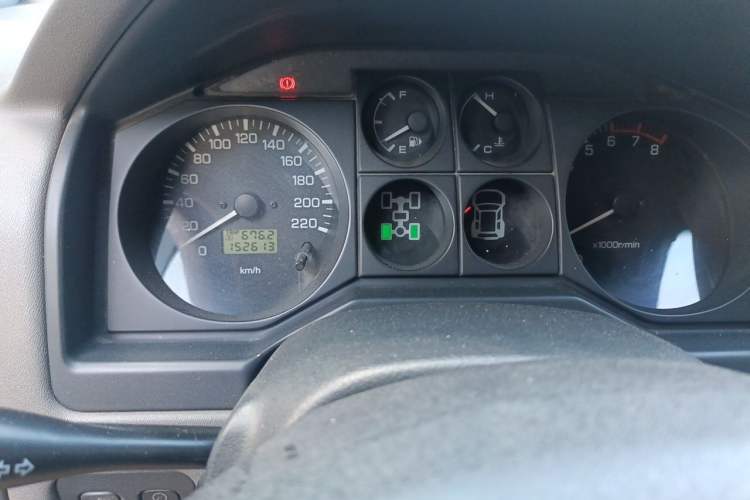Used Mitsubishi Pajero 2008 V73 3.0L MT GLX Odometer Close Up