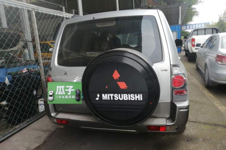 Used Mitsubishi Pajero 2008 V73 3.0L MT GLX Rear