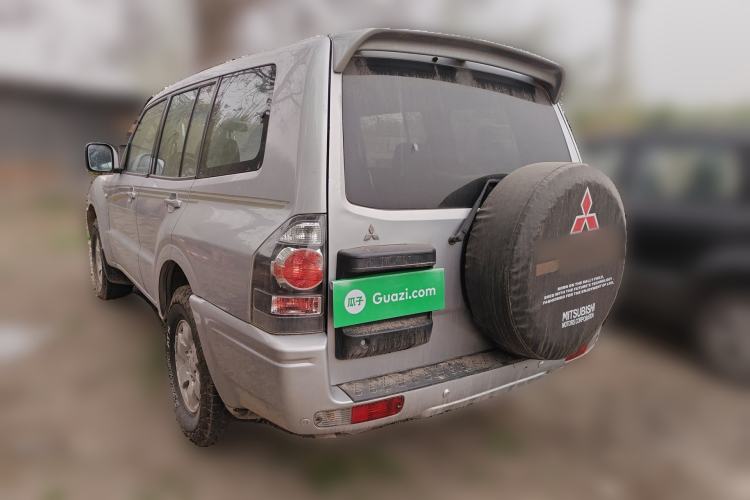 Used Mitsubishi Pajero 2008 V73 3.0L MT GL Rear Left 45 Deg