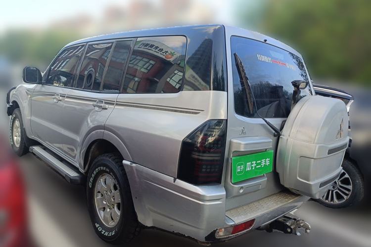 Used Mitsubishi Pajero 2008 V73 3.0L MT GLX Rear Left 45 Deg