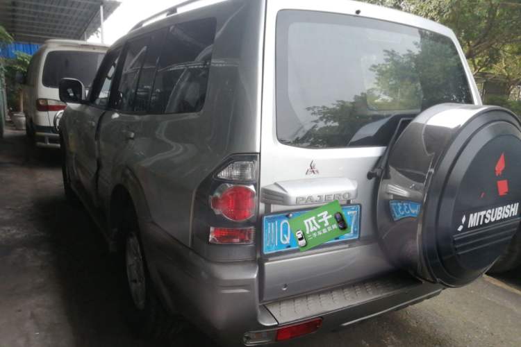 Used Mitsubishi Pajero 2008 V73 3.0L MT GLX Rear Left 45 Deg