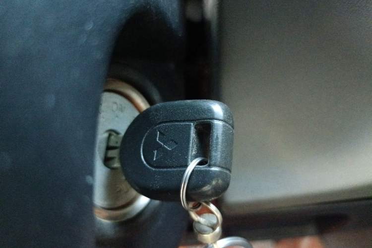 Used Mitsubishi Pajero 2008 V73 3.0L MT GLX Vehicle Key