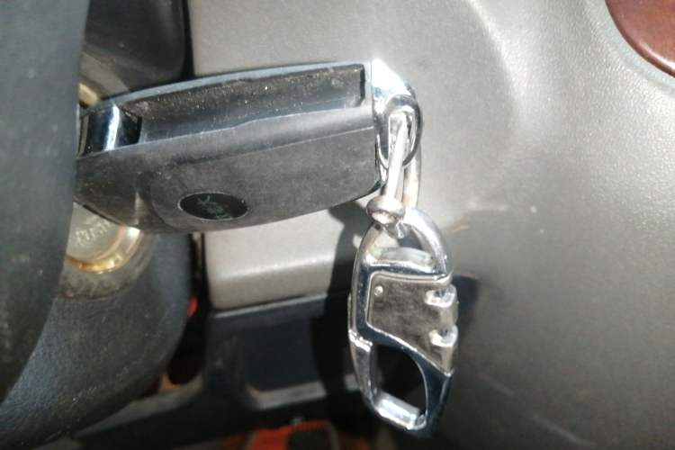 Used Mitsubishi Pajero 2008 V73 3.0L MT GLX Vehicle Key