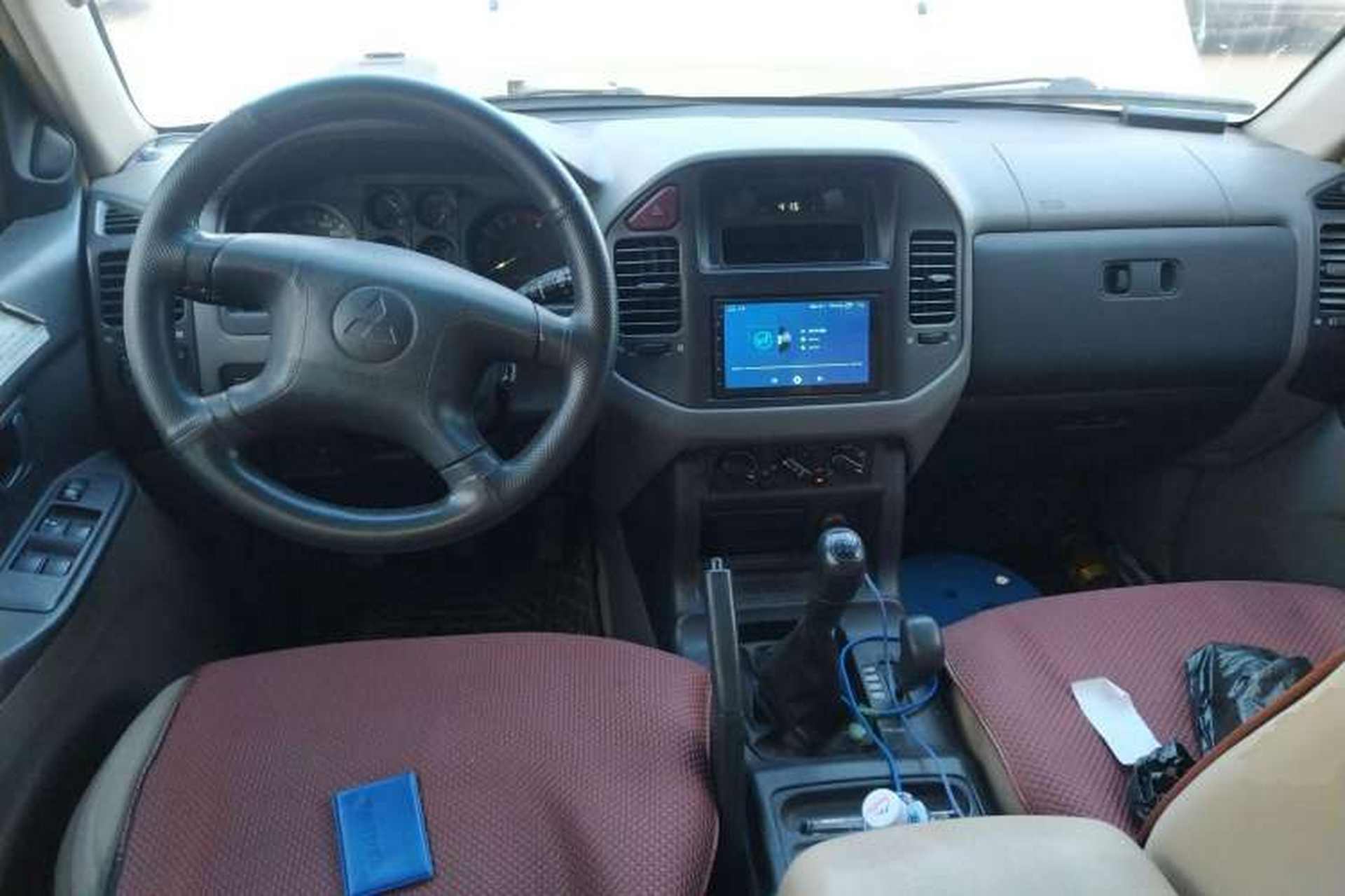 Used Mitsubishi Pajero 2008 V73 3.0L MT GL Center Console