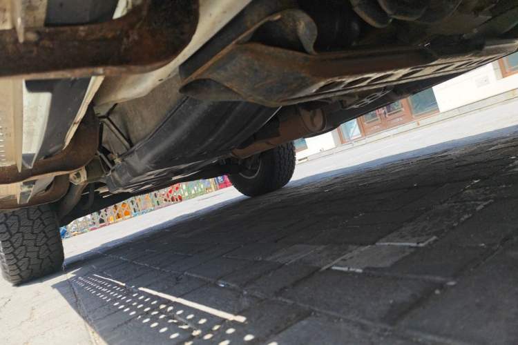 Used Mitsubishi Pajero 2008 V73 3.0L MT GL Chassis Front Right