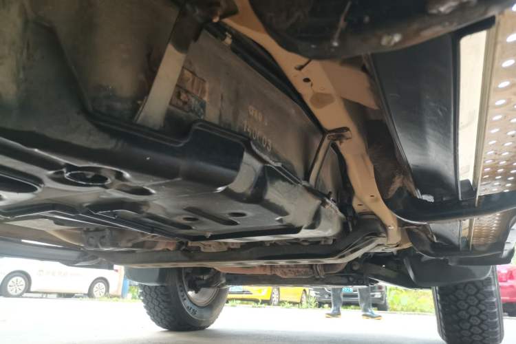 Used Mitsubishi Pajero 2008 V73 3.0L MT GL Chassis Rear Right