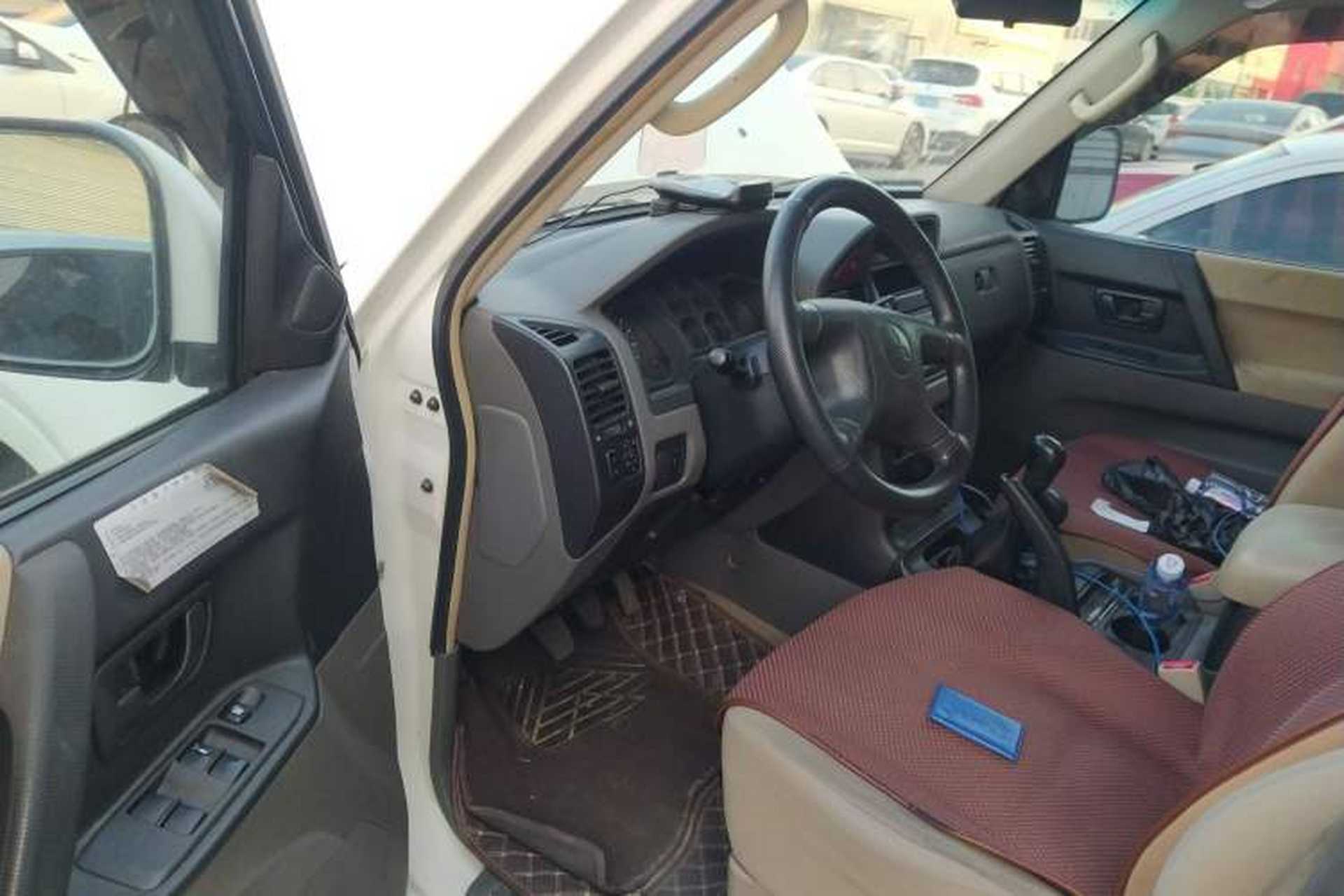 Used Mitsubishi Pajero 2008 V73 3.0L MT GL Driver Seat
