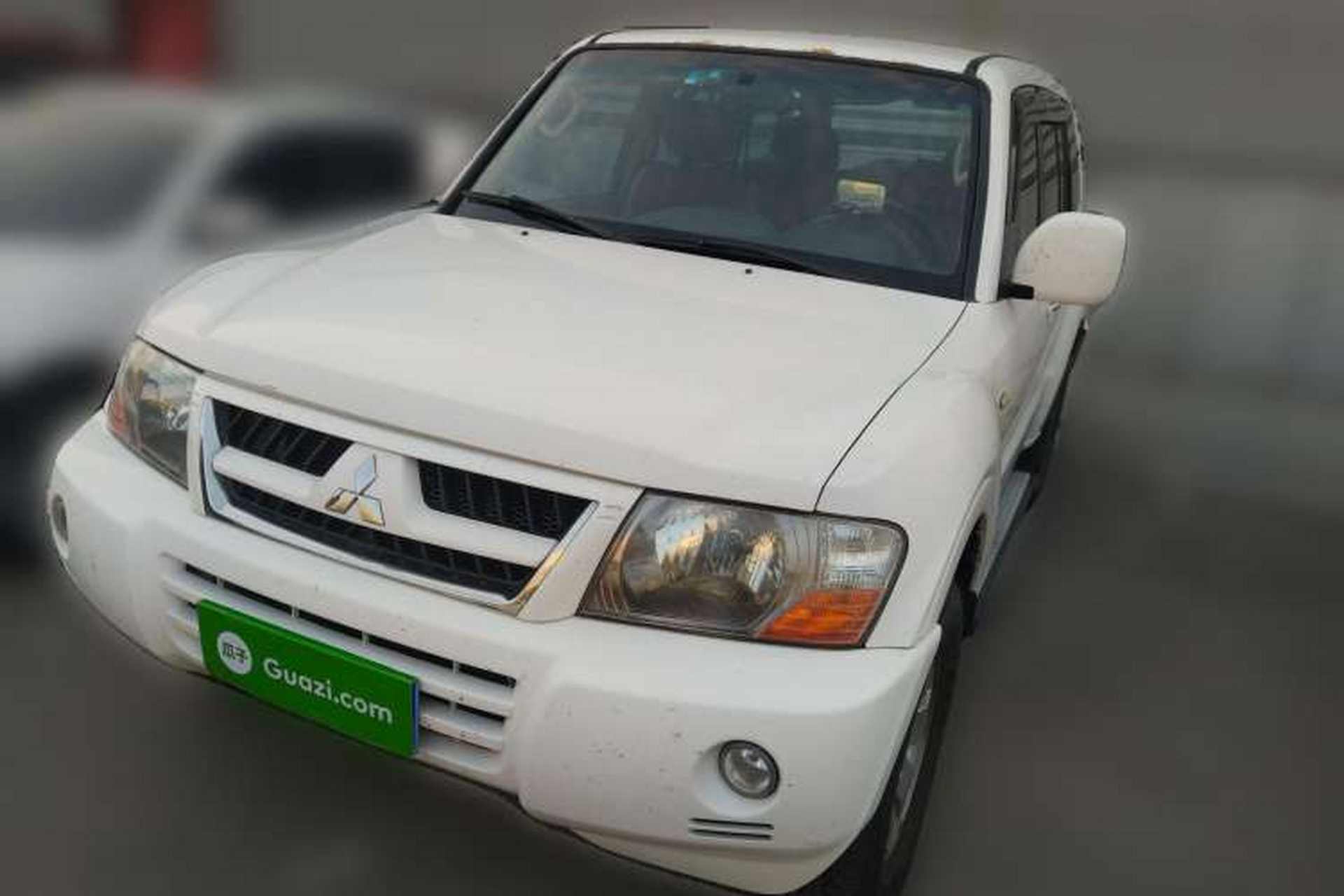 Used Mitsubishi Pajero 2008 V73 3.0L MT GL Front Left 45 Deg