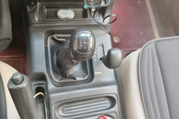 Used Mitsubishi Pajero 2008 V73 3.0L MT GL Gear Lever