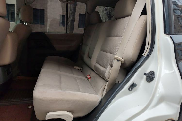 Used Mitsubishi Pajero 2008 V73 3.0L MT GL Left Rear Seat