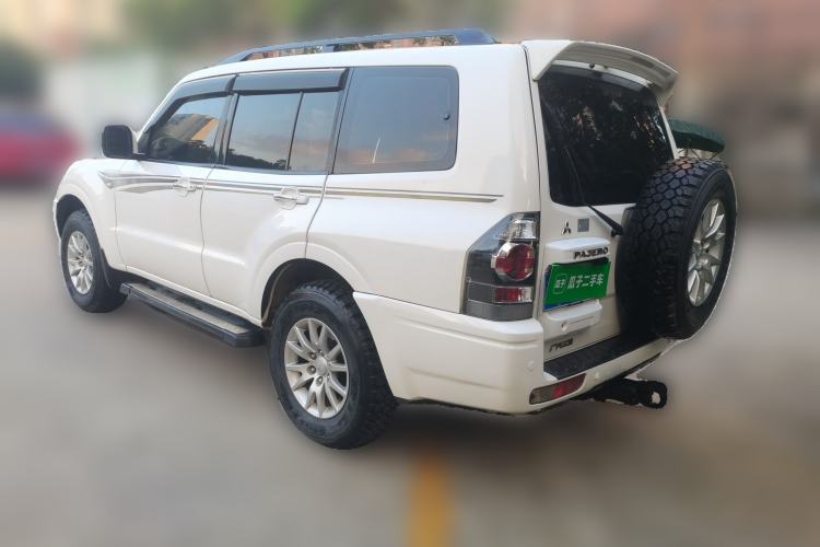 Used Mitsubishi Pajero 2008 V73 3.0L MT GL Rear Left 45 Deg