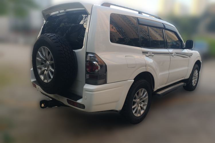 Used Mitsubishi Pajero 2008 V73 3.0L MT GL Rear Right 45 Deg