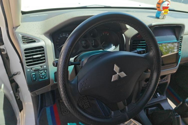 Used Mitsubishi Pajero 2008 V73 3.0L MT GL Steering Wheel