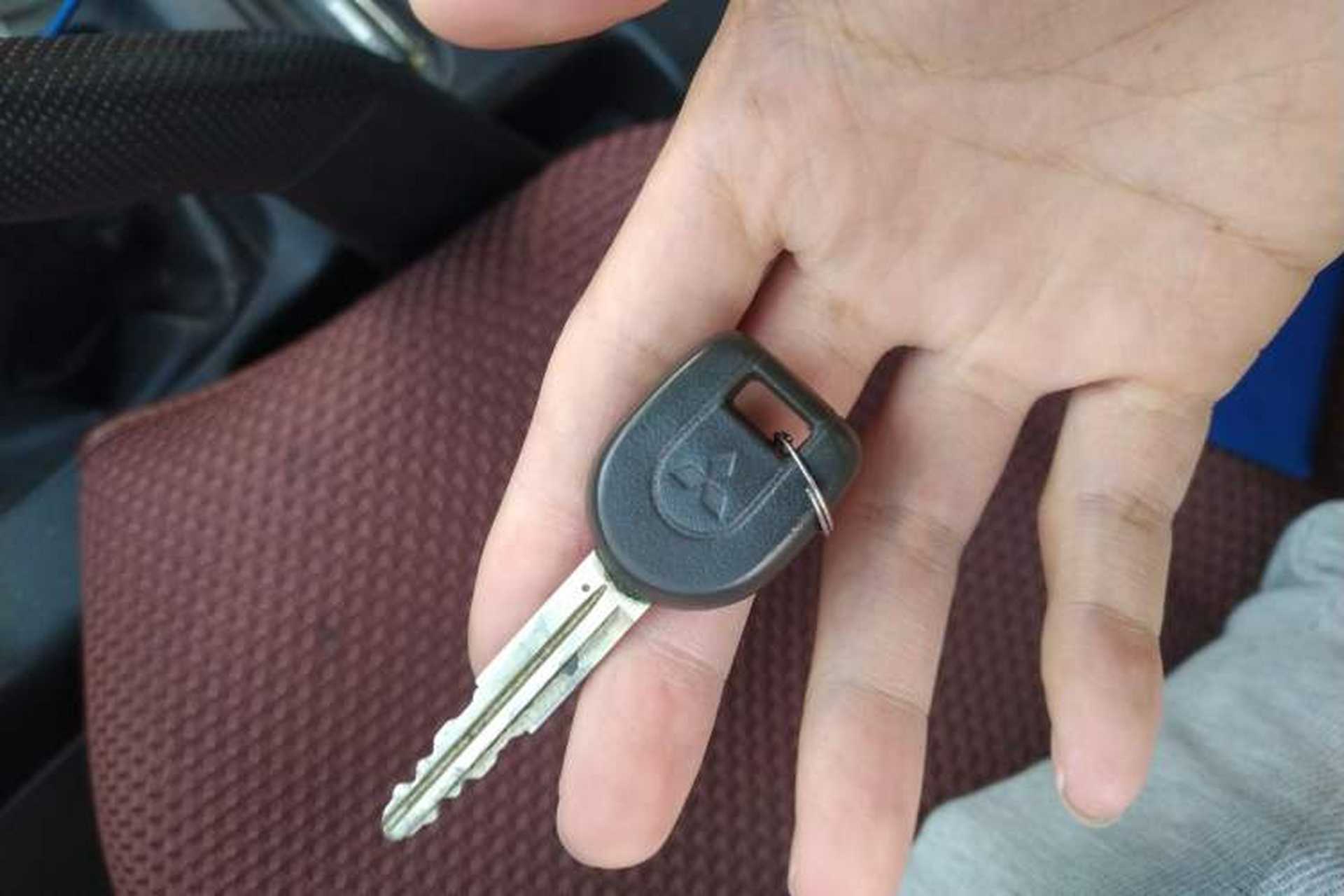 Used Mitsubishi Pajero 2008 V73 3.0L MT GL Vehicle Key