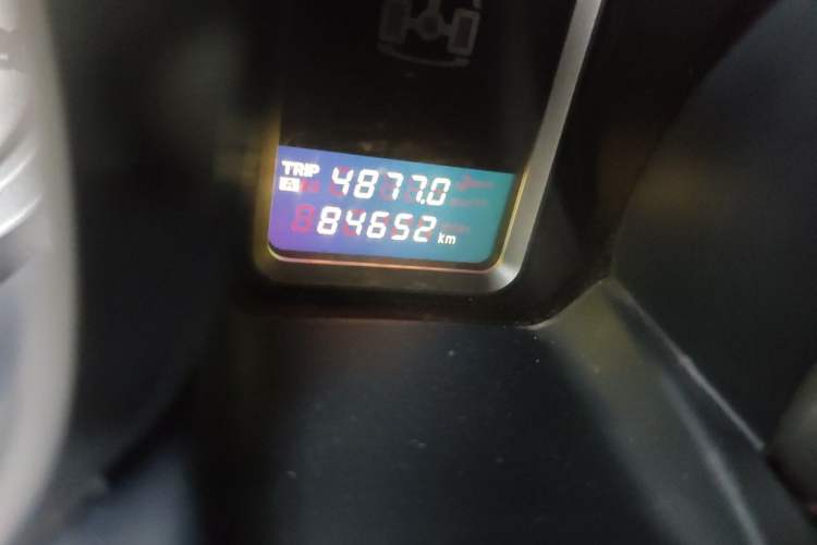 Used Mitsubishi Pajero 2009 3.8L 5-Door Premium Edition Odometer Close Up