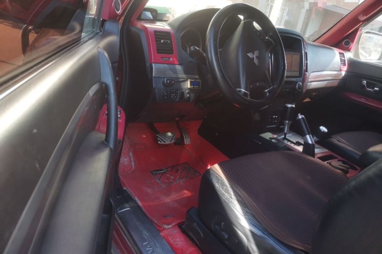 Used Mitsubishi Pajero 2009 3.8L 3-Door Cool Edition Driver Seat