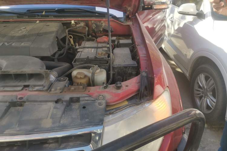 Used Mitsubishi Pajero 2009 3.8L 3-Door Cool Edition Engine Bay Left