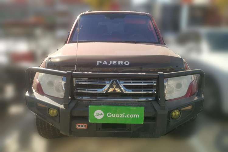 Used Mitsubishi Pajero 2009 3.8L 3-Door Cool Edition Front