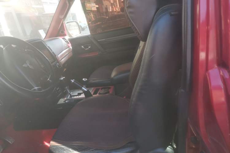 Used Mitsubishi Pajero 2009 3.8L 3-Door Cool Edition Left Front Seat