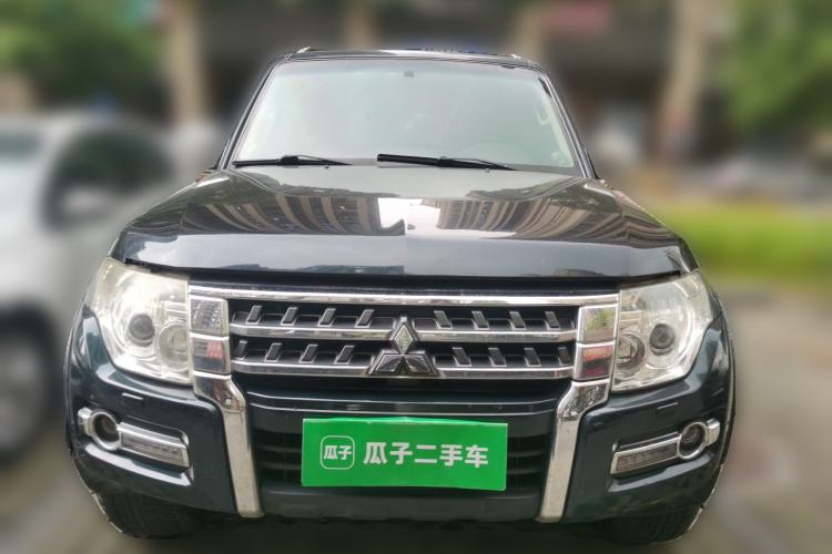 Used Mitsubishi Pajero 2010 3.0L Automatic Elite Edition Front