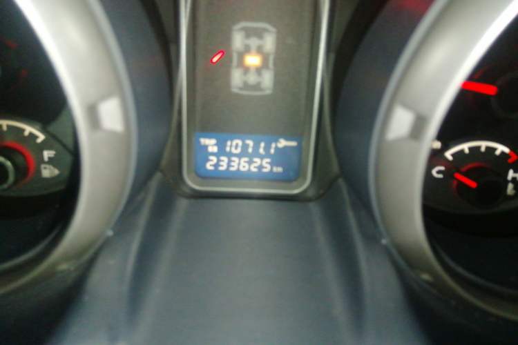 Used Mitsubishi Pajero 2010 3.0L Automatic Elite Edition Odometer Close Up