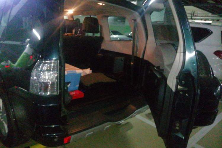 Used Mitsubishi Pajero 2010 3.0L Automatic Elite Edition Trunk