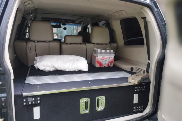 Used Mitsubishi Pajero 2010 3.0L Automatic Elite Edition Trunk