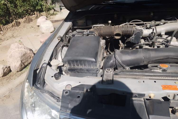 Used Mitsubishi Pajero 2010 3.0L Automatic Elite Edition Engine Bay Right