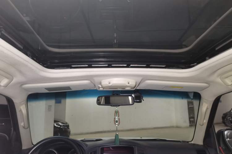 Used Mitsubishi Pajero 2010 3.0L Automatic Elite Edition Headliner