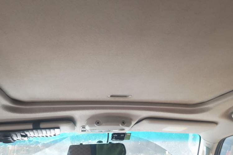 Used Mitsubishi Pajero 2010 3.0L Automatic Elite Edition Headliner