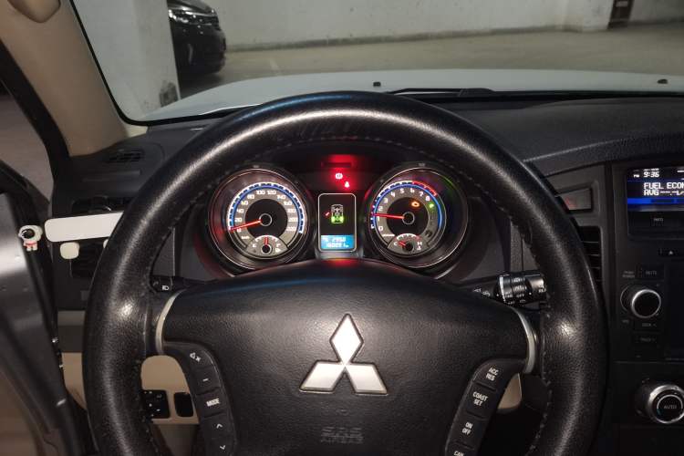 Used Mitsubishi Pajero 2010 3.0L Automatic Elite Edition Instrument Cluster