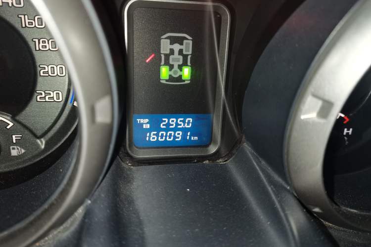 Used Mitsubishi Pajero 2010 3.0L Automatic Elite Edition Odometer Close Up
