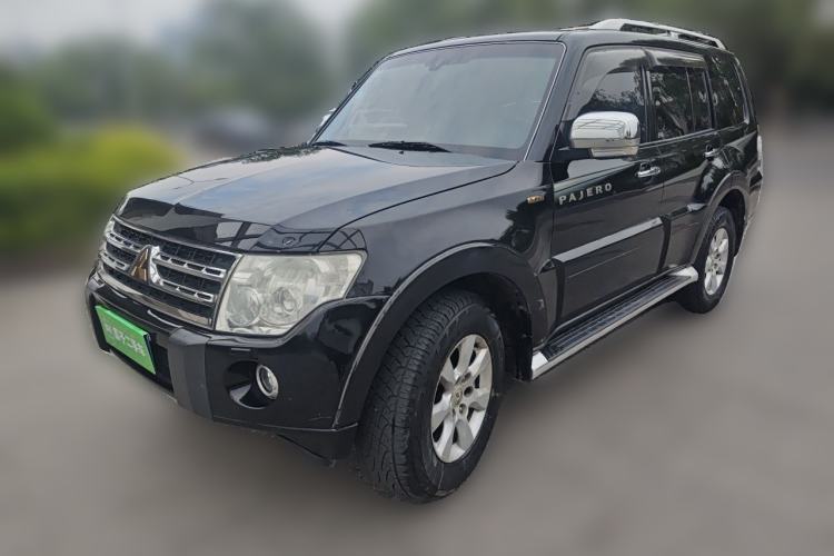 Used Mitsubishi Pajero 2011 3.8L Premium Edition Guazi used car, China used car export, Used car for sale, Used cars, Cheapest cars for sale