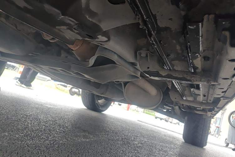 Used Mitsubishi Pajero 2011 3.8L Premium Edition Chassis Front Left
