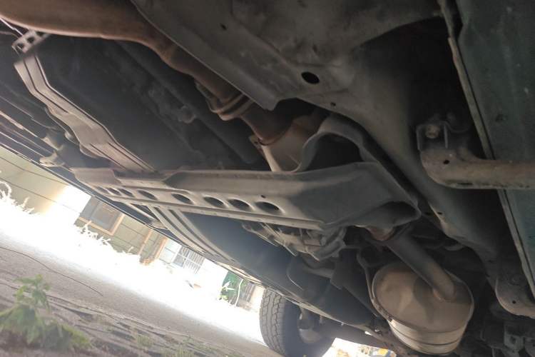 Used Mitsubishi Pajero 2011 3.0L Elite Overdrive Edition Chassis Front Left