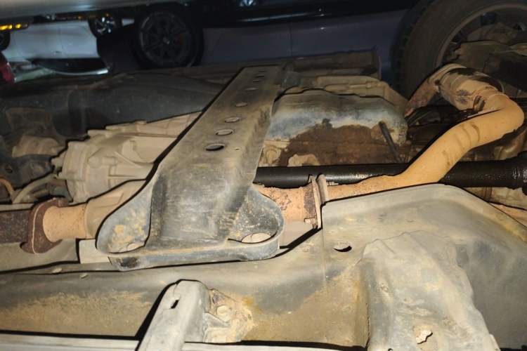 Used Mitsubishi Pajero 2011 3.0L Elite Edition Chassis Front Left