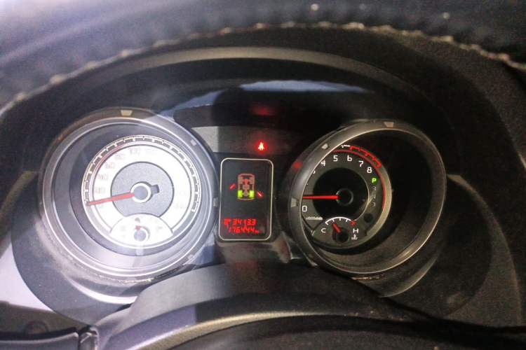 Used Mitsubishi Pajero 2011 3.0L Elite Edition Instrument Cluster