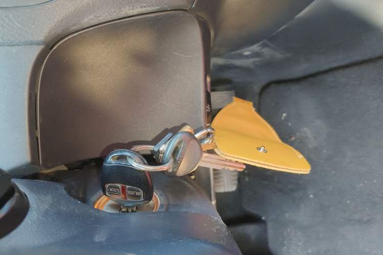Used Mitsubishi Pajero 2011 3.0L Elite Edition Interior 1