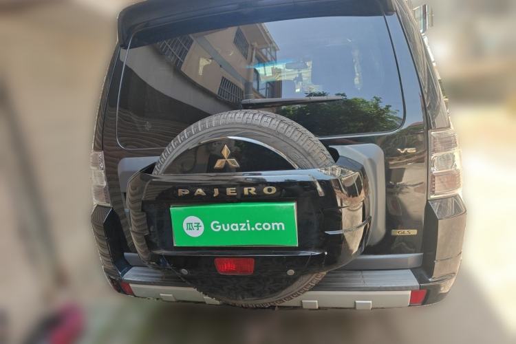 Used Mitsubishi Pajero 2011 3.0L Elite Overdrive Edition Rear