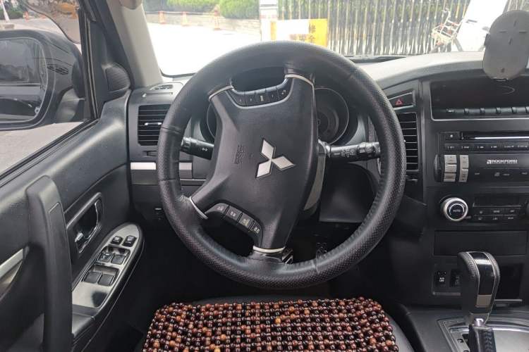 Used Mitsubishi Pajero 2011 3.8L Premium Edition Steering Wheel