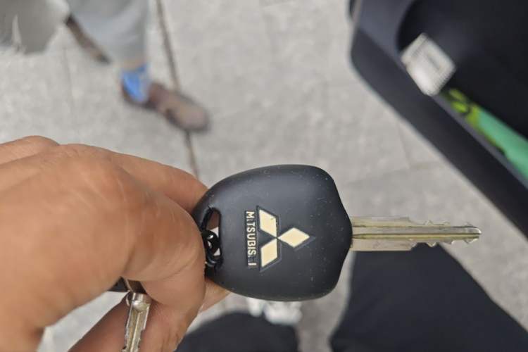 Used Mitsubishi Pajero 2011 3.8L Premium Edition Vehicle Key