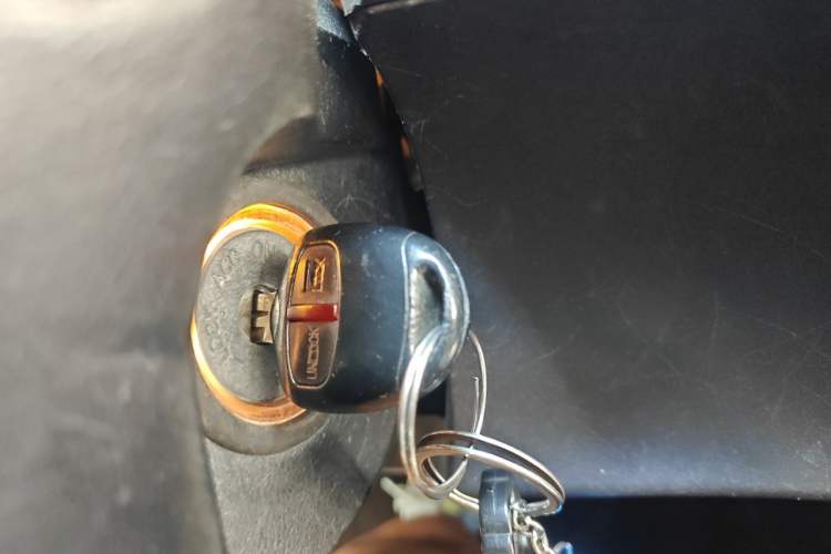 Used Mitsubishi Pajero 2011 3.0L Elite Overdrive Edition Vehicle Key