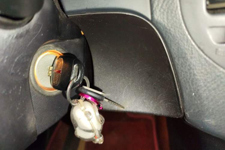 Used Mitsubishi Pajero 2011 3.0L Elite Edition Vehicle Key