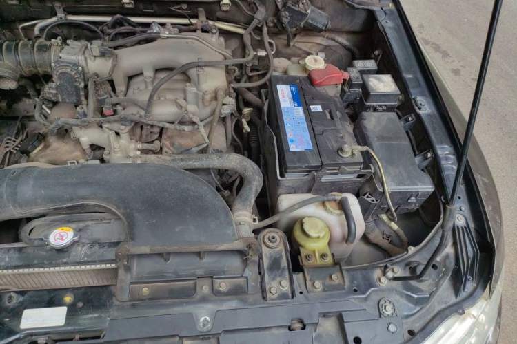 Used Mitsubishi Pajero 2011 3.0L Elite Overdrive Edition Engine Bay Left